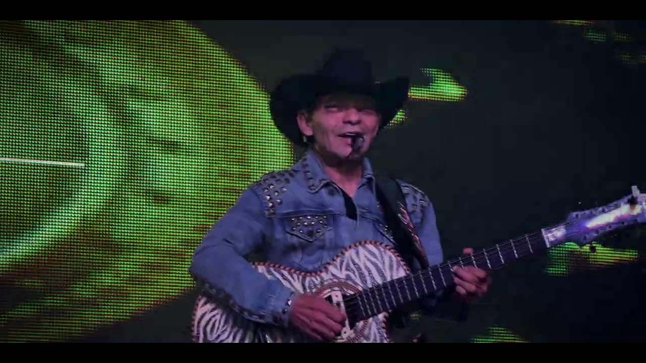 Por cuanto me lo das (En vivo) - Tigrillos