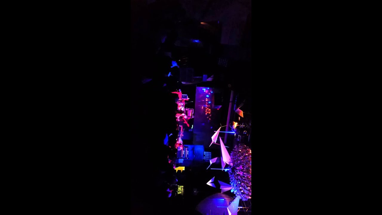 Toe Live in Singapore 29112015 :Boyo
