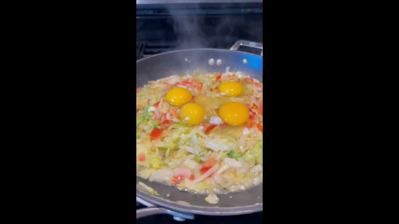REPOLLO GUISADO CON HUEVO
