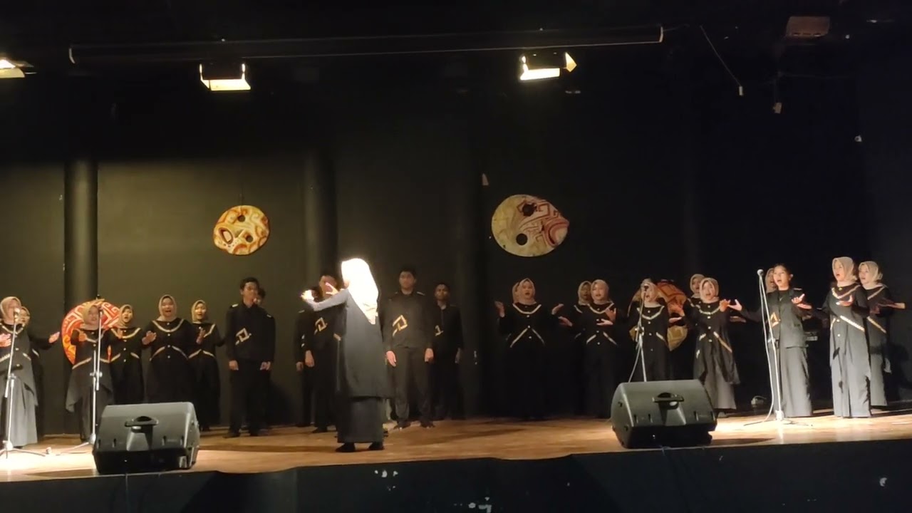 PADUAN SUARA SMAN 13 BANDAR LAMPUNG