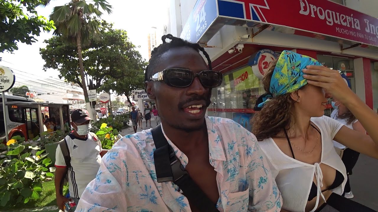 Lost in CARTAGENA COLOMBIA with a Beautiful Girl  || iam_marwa