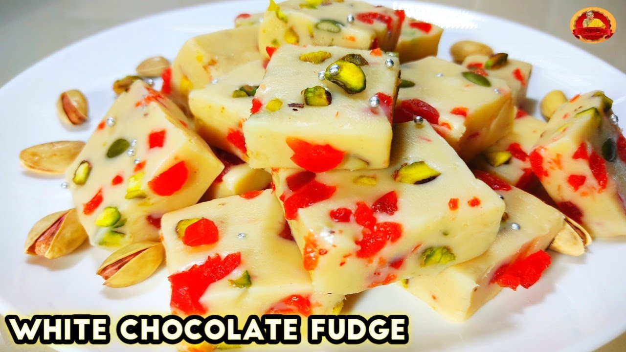 White Chocolate Fudge || New Year Special White Chocolate Fudge || No bake & Eggless Chocolate Fudge