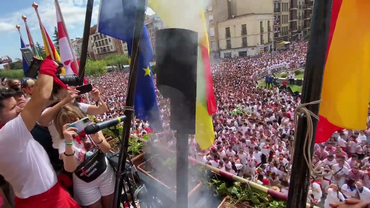 Así han comenzado las fiestas en Calahorra. Así se ha lanzado el chupinazo