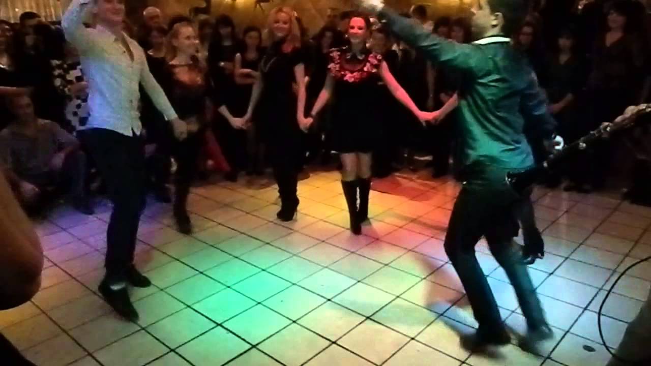 Коледен банкет клуб Гайтани - Пловдив