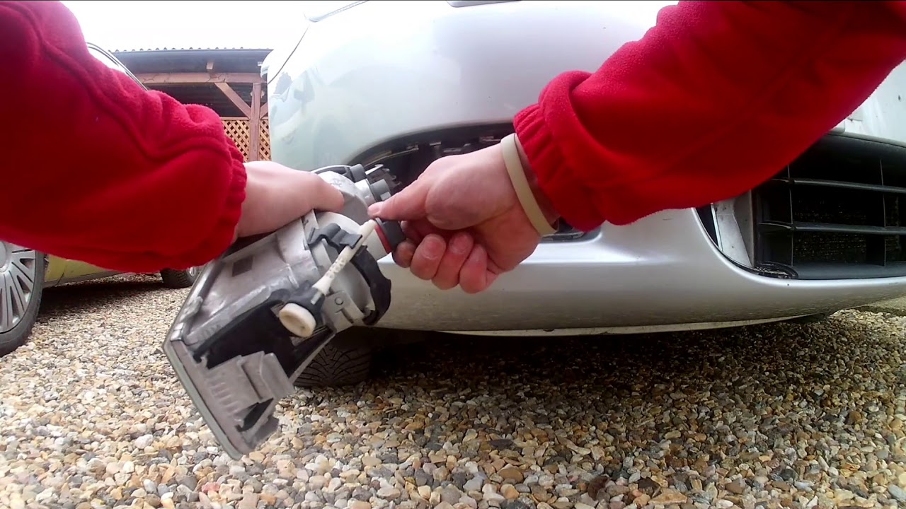 Škoda octavia 2 facelift _ výmena denného svietenie+ hmlové svetlomety