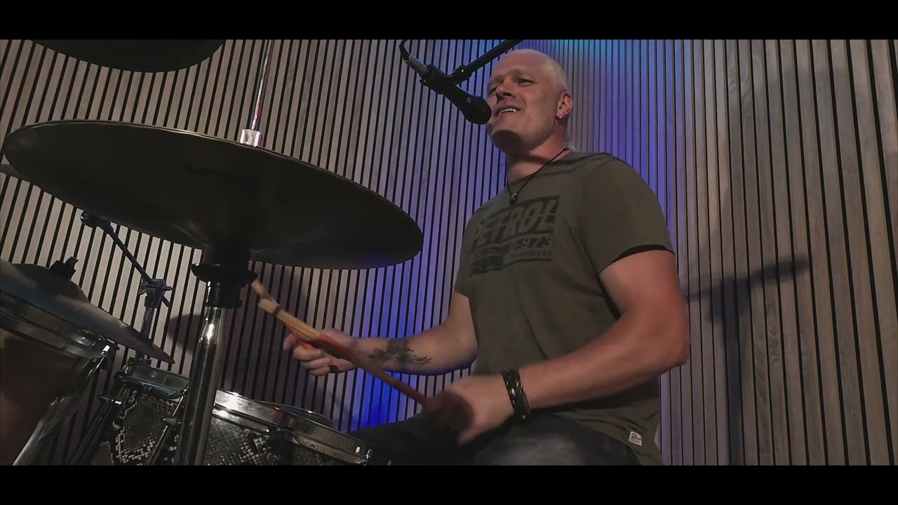 BlueZmosis - Bluesmosis official video