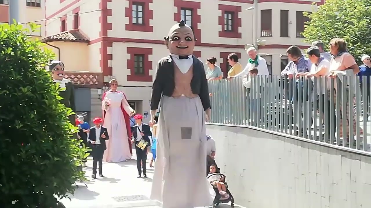 Gigantada en Amurrio(Aldunak,Bihotza,Ondalan,Laguntasuna y Miranda de Ebro)