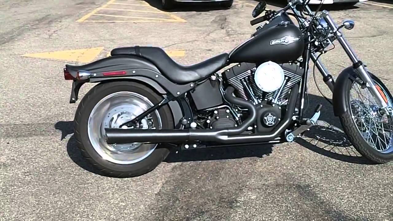 SuperTrapp 2 into 1 SuperMeg on 2007 Softail avi