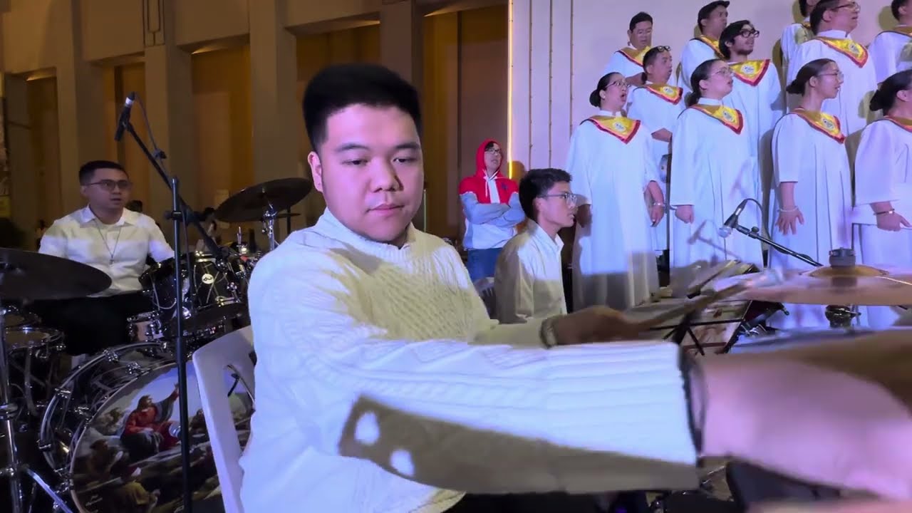 Kordero Ng Diyos - Fr. Allan Antonio || SPCFC Qatar Grand Choir (Percussions Cam)
