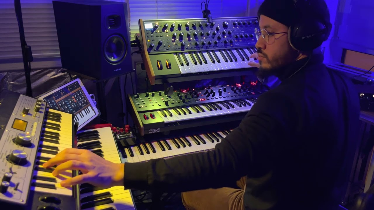 Ambient Synth Improvisation IV (Moog Subsequent 37 + Sequential OB-6 + Minimoog Model D App)
