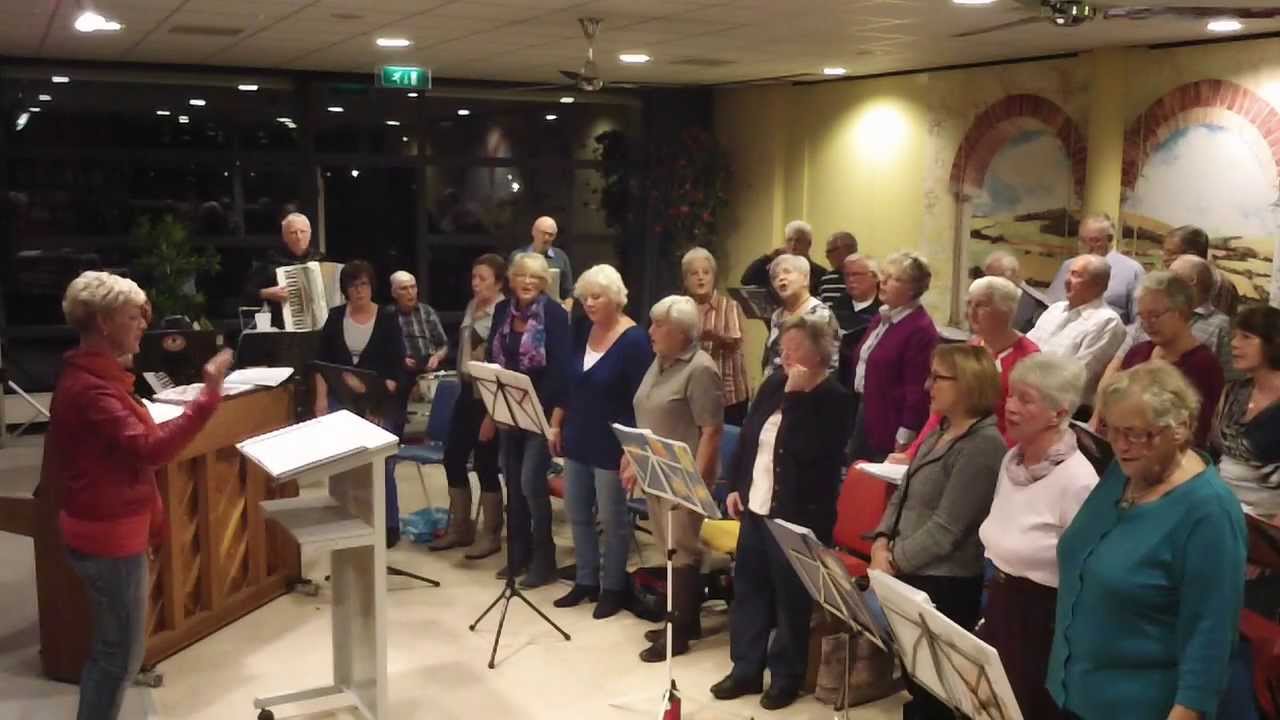 Hoor je het ruizen der Golven