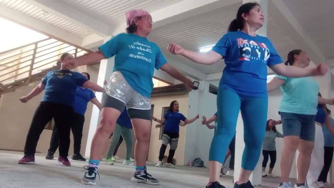 ZumbaSisbro💃HAWAK  MO ANG BEAT🕺/zinBryan