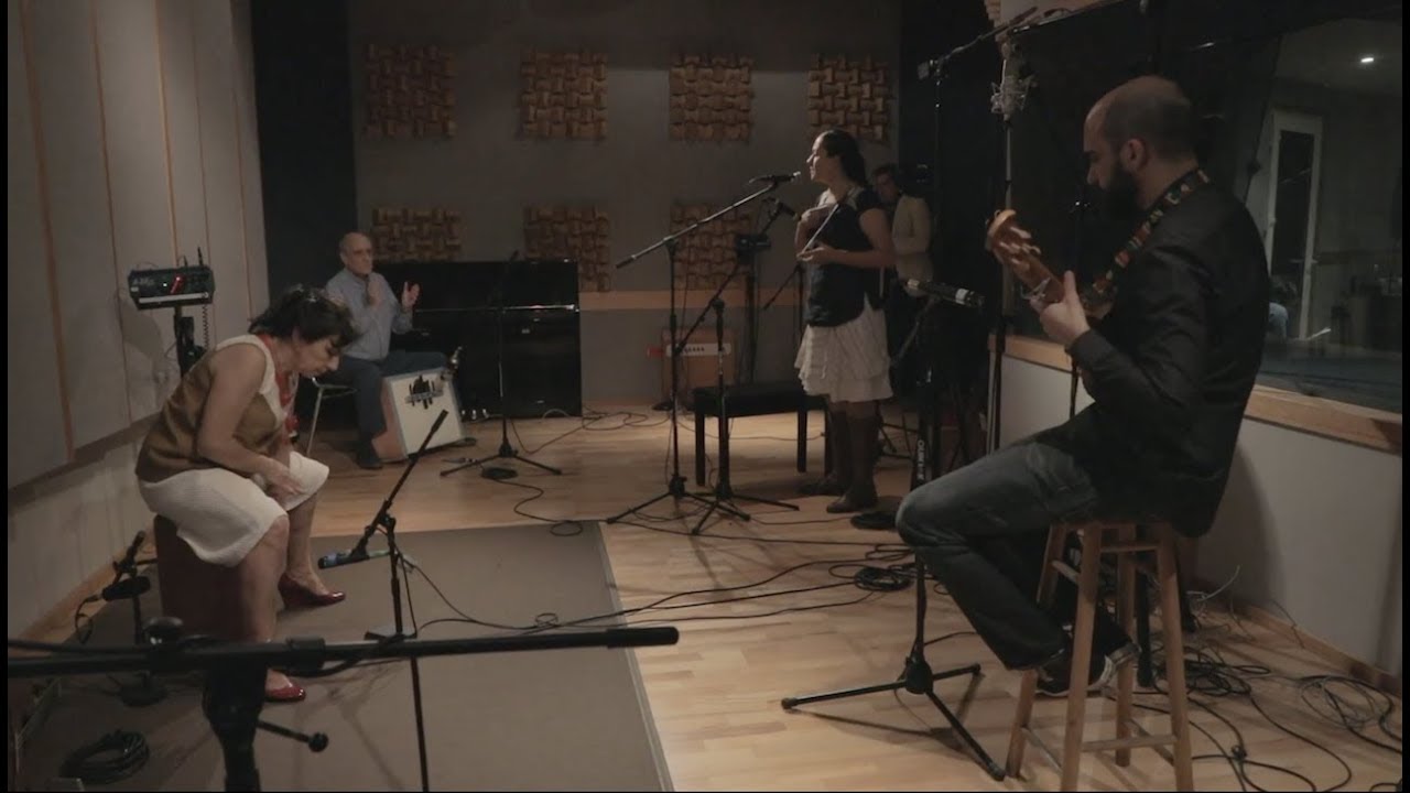 Los Folkloristas - El Coco (Son Jarocho) (en directo en el estudio)