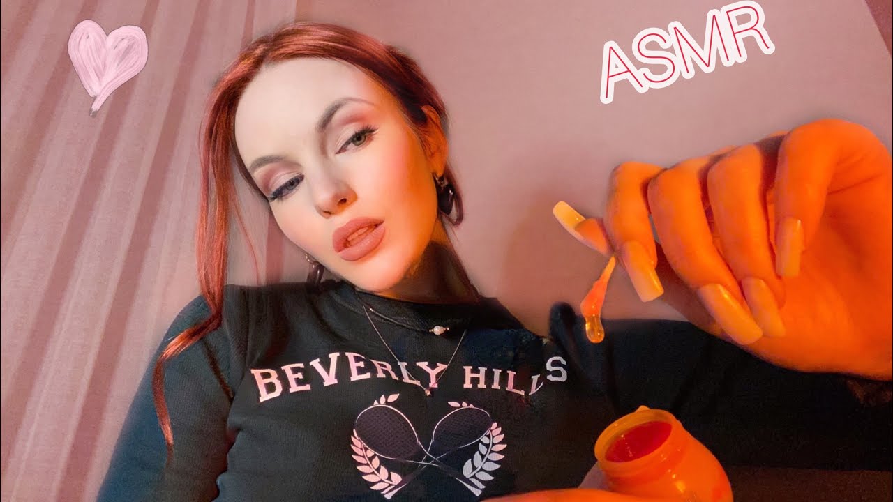АСМР* Пафосная подруга делает тебе макияж* ASMR* Sassy friend makes you makeup