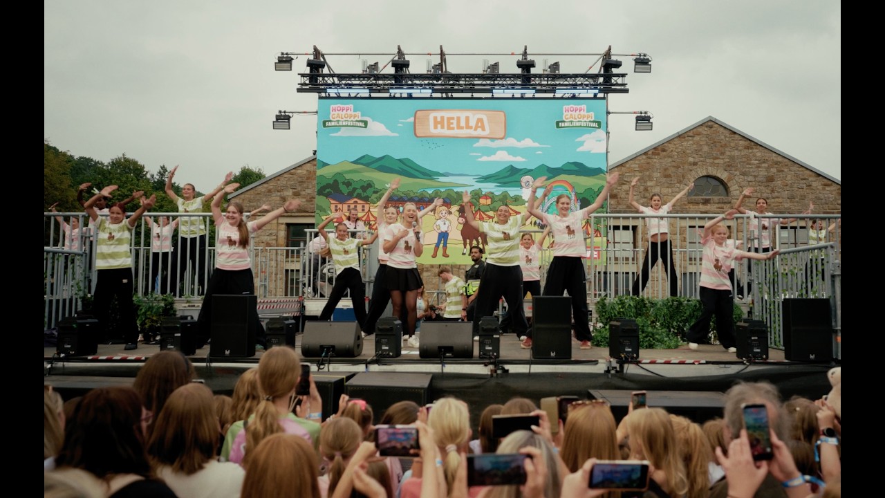 Bibi & Tina x Hella - IM GALOPP INS ABENTEUER (Liveperformance)