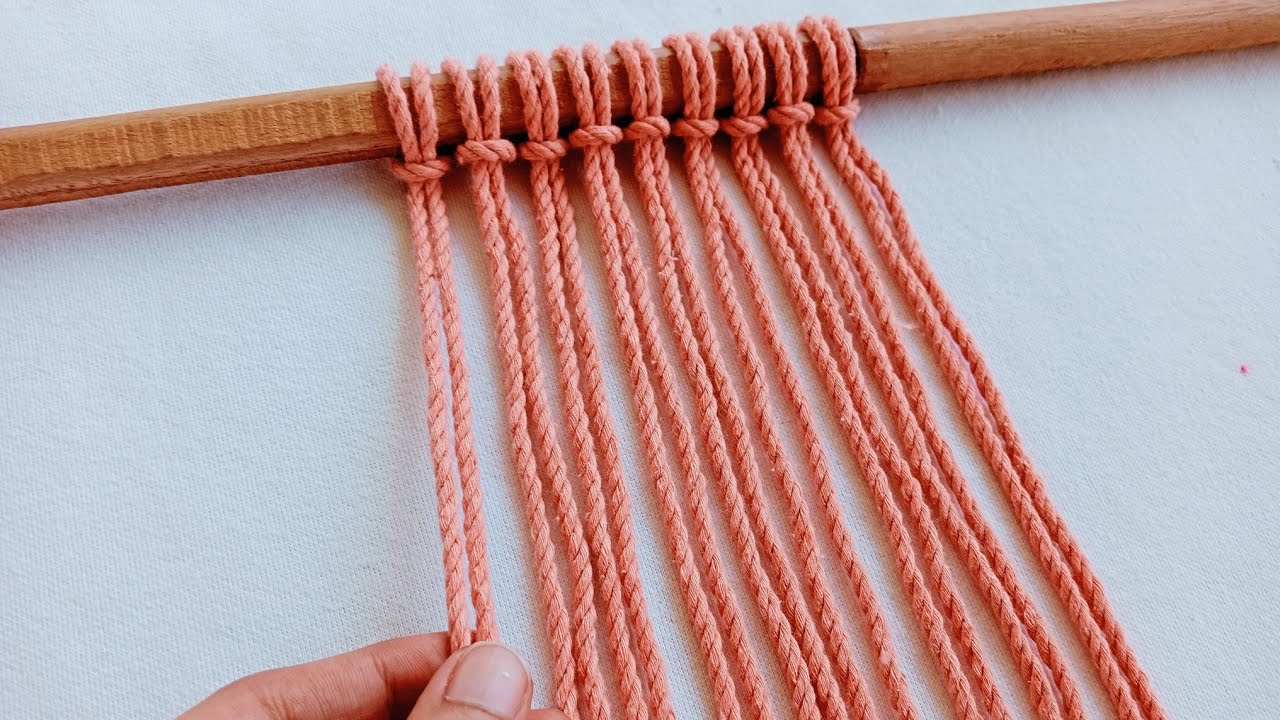 Macrame - How to weave Easy Macrame Coaster / Simple Macramé Tutorial - Continuous Weave Macrame