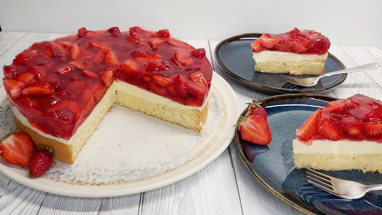 Sommer-Hit: Erdbeerkuchen mit cremigem Pudding-Schmand 🍓