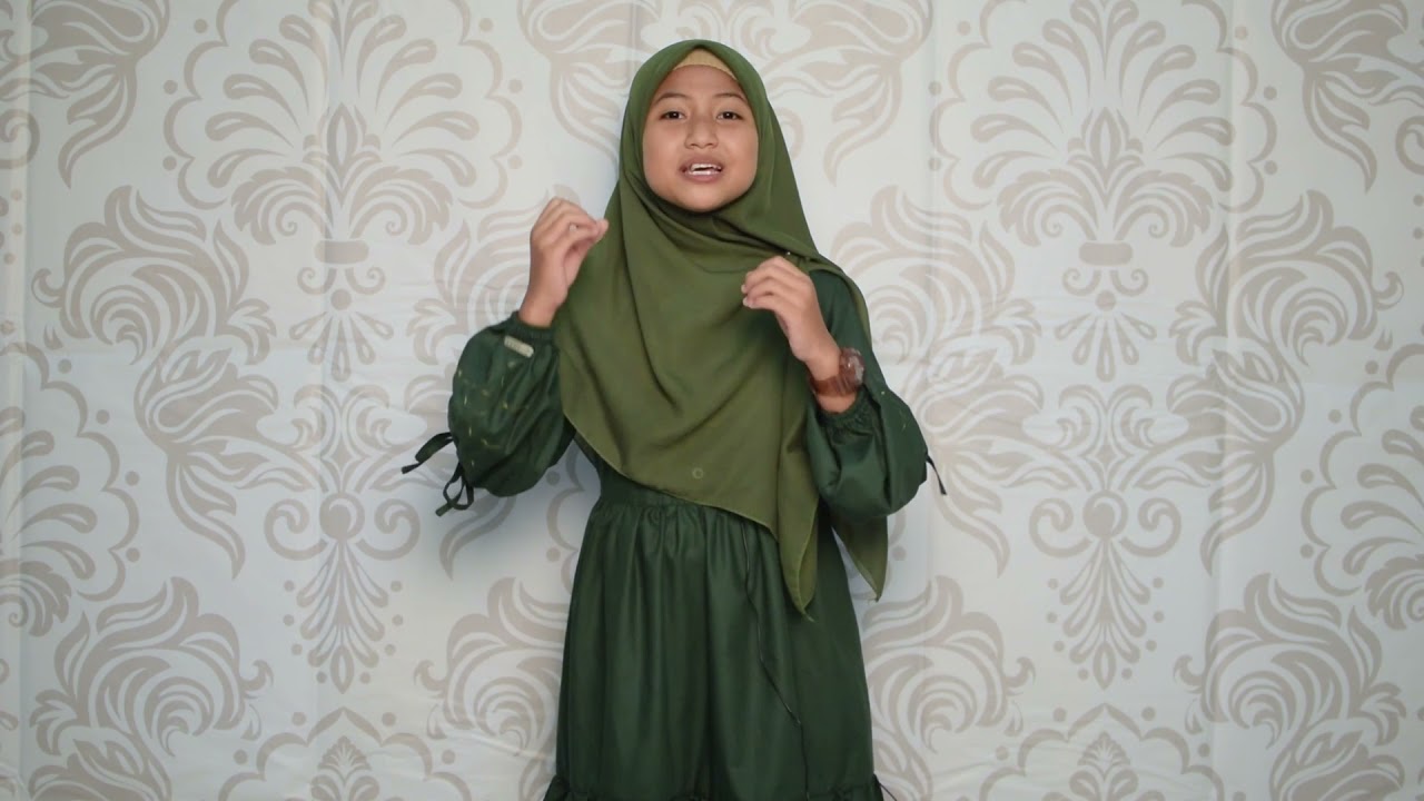 PIDATO - Adab Kepada Orang Tua - Iklilah Sakinah Akhmad | SMP Bhinneka Tunggal Ika Purwosari