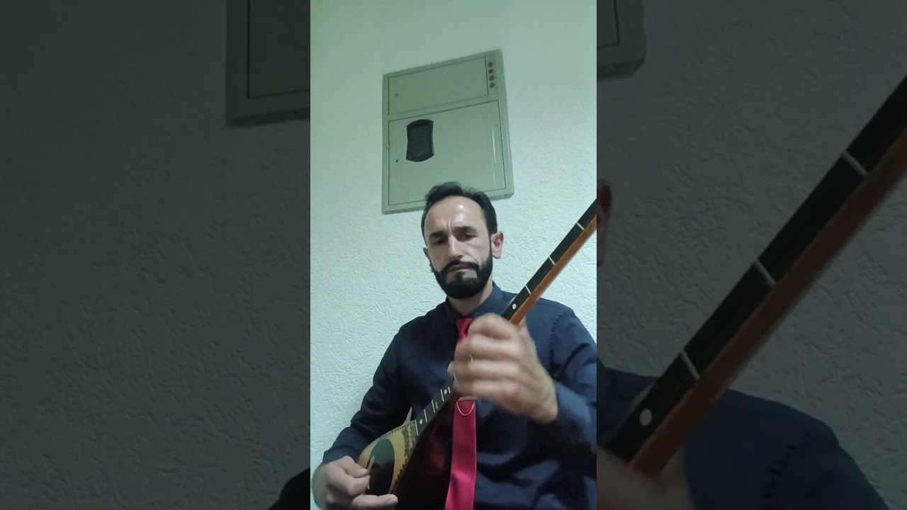 Vllezrit llulluni kanga  kush  e hoqi gurin