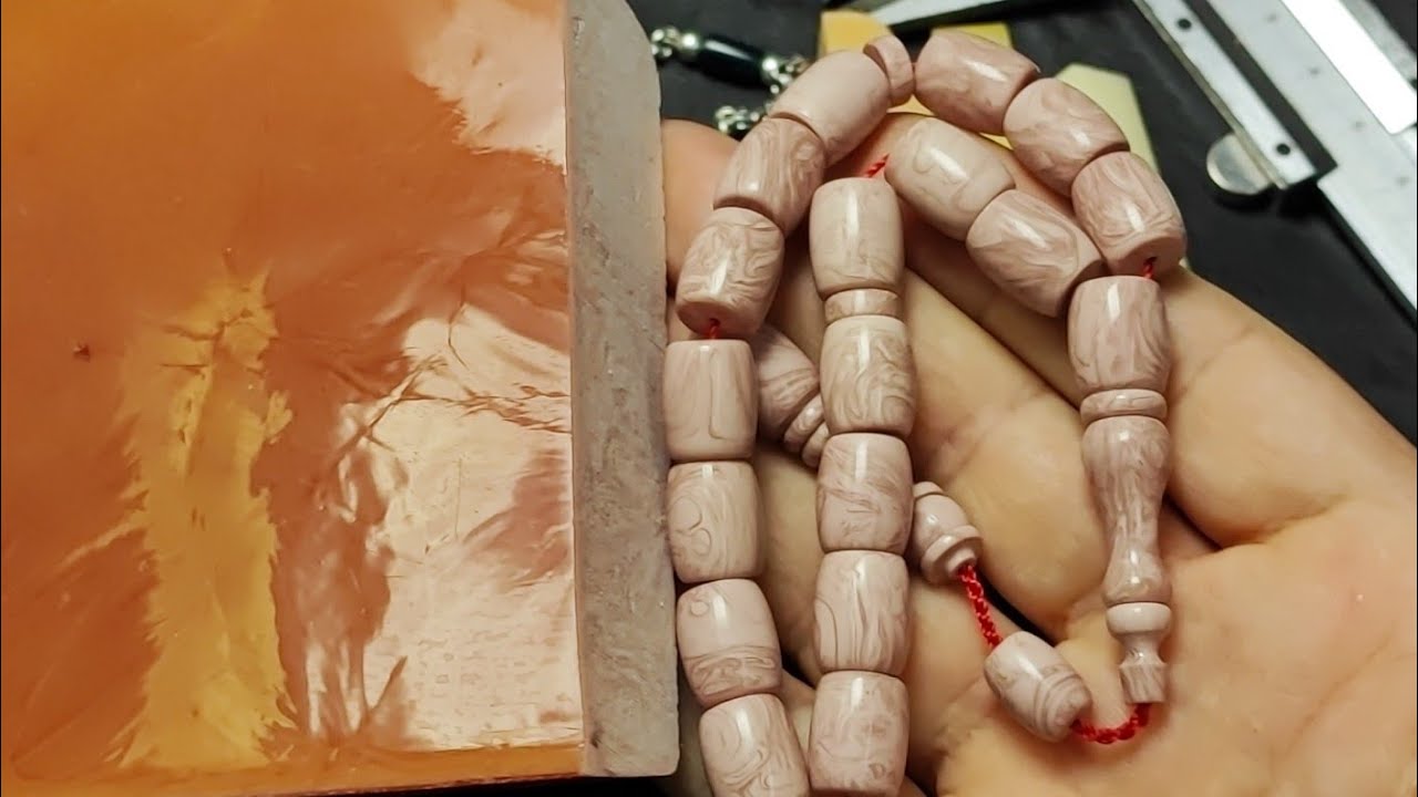 Damarlı Küsen Kehribar ve eskimiş bakalit Tespihler