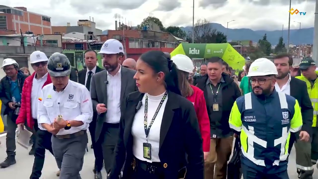 Entrega del puente de la calle 3 con avenida 68