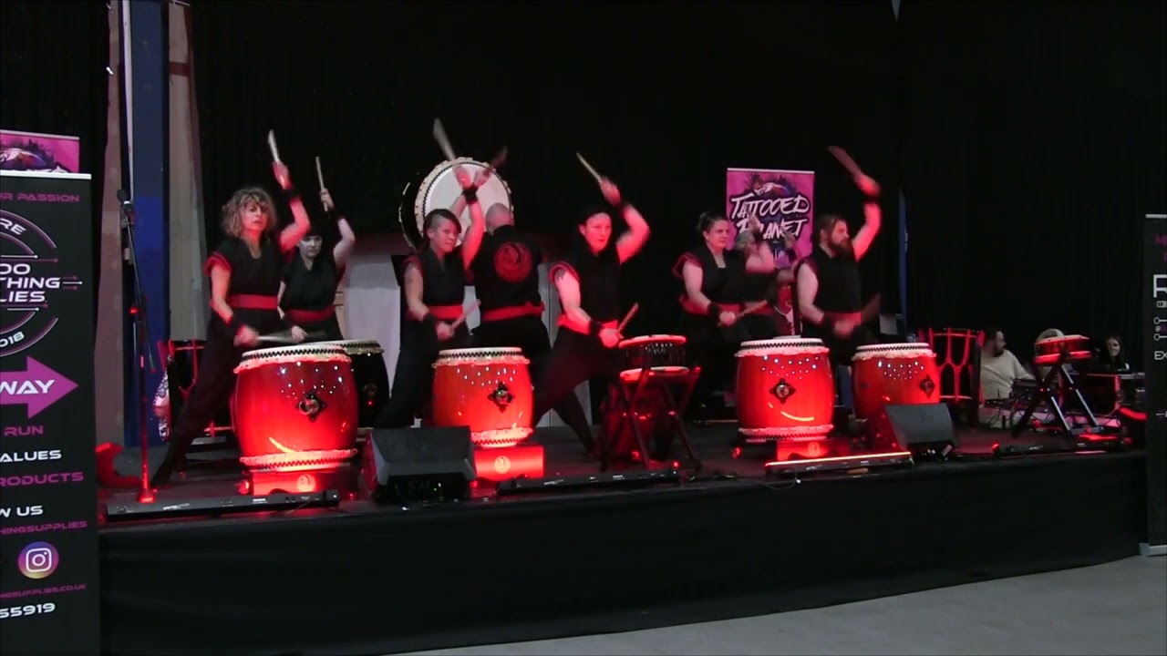 Tengu Taiko Drummers - 9 Dragons