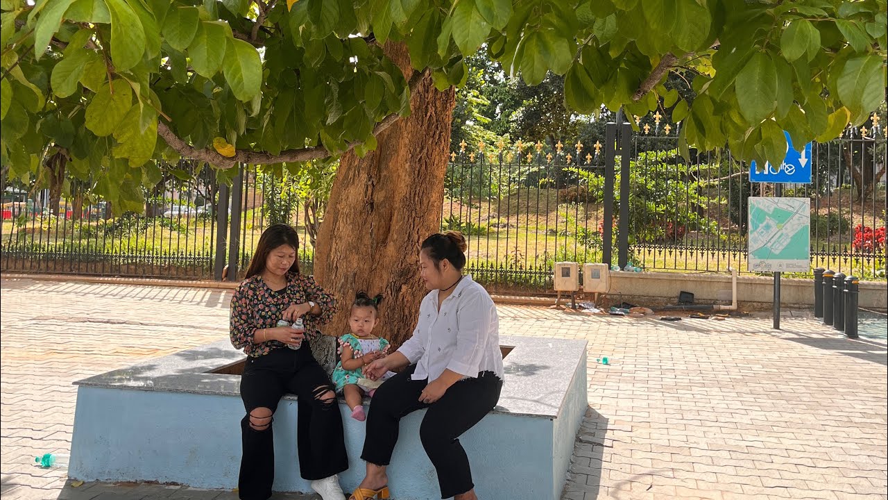Junn’s 1st ever journey in Metro..
