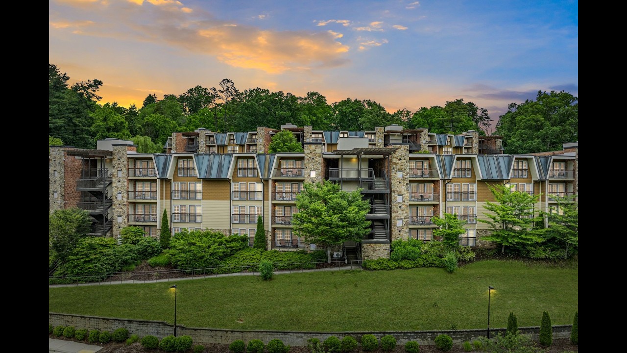 303 Bowling Park Rd, Asheville NC 28803