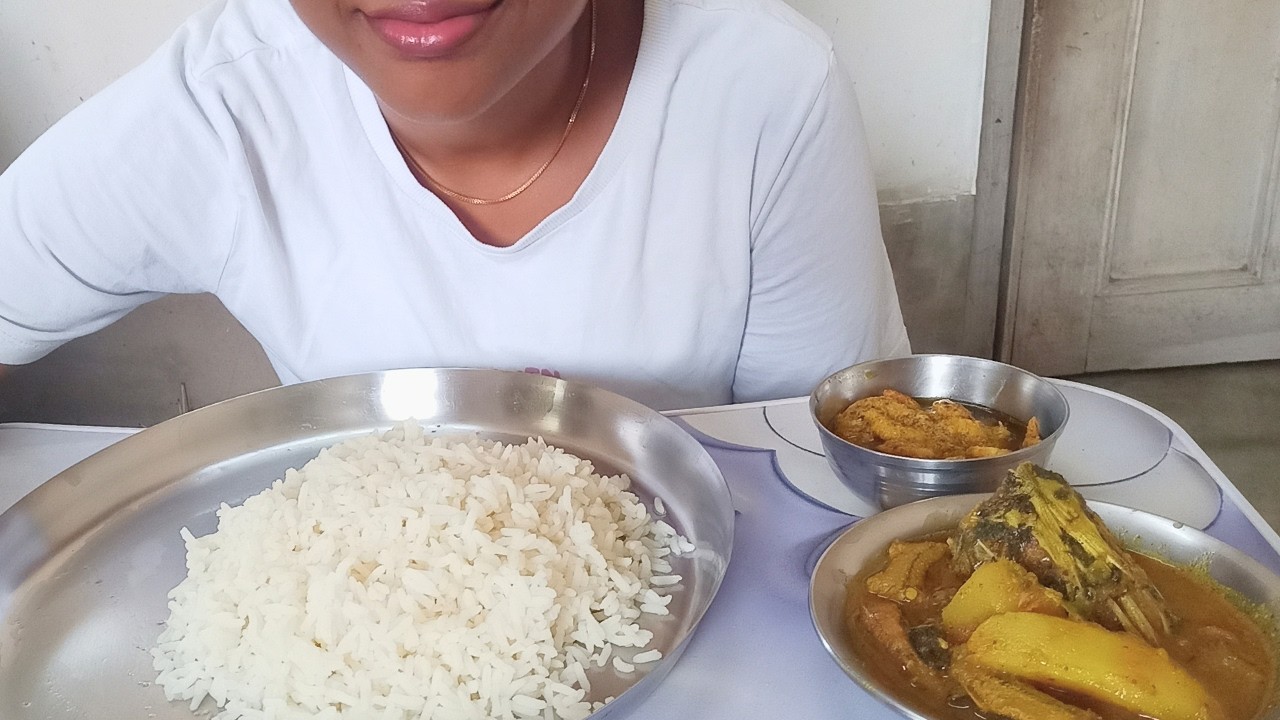 Tangra Macher Jhol & Chingri Vapa Eating Show | Authentic Bengali Fish Curry & Prawn Mukbang