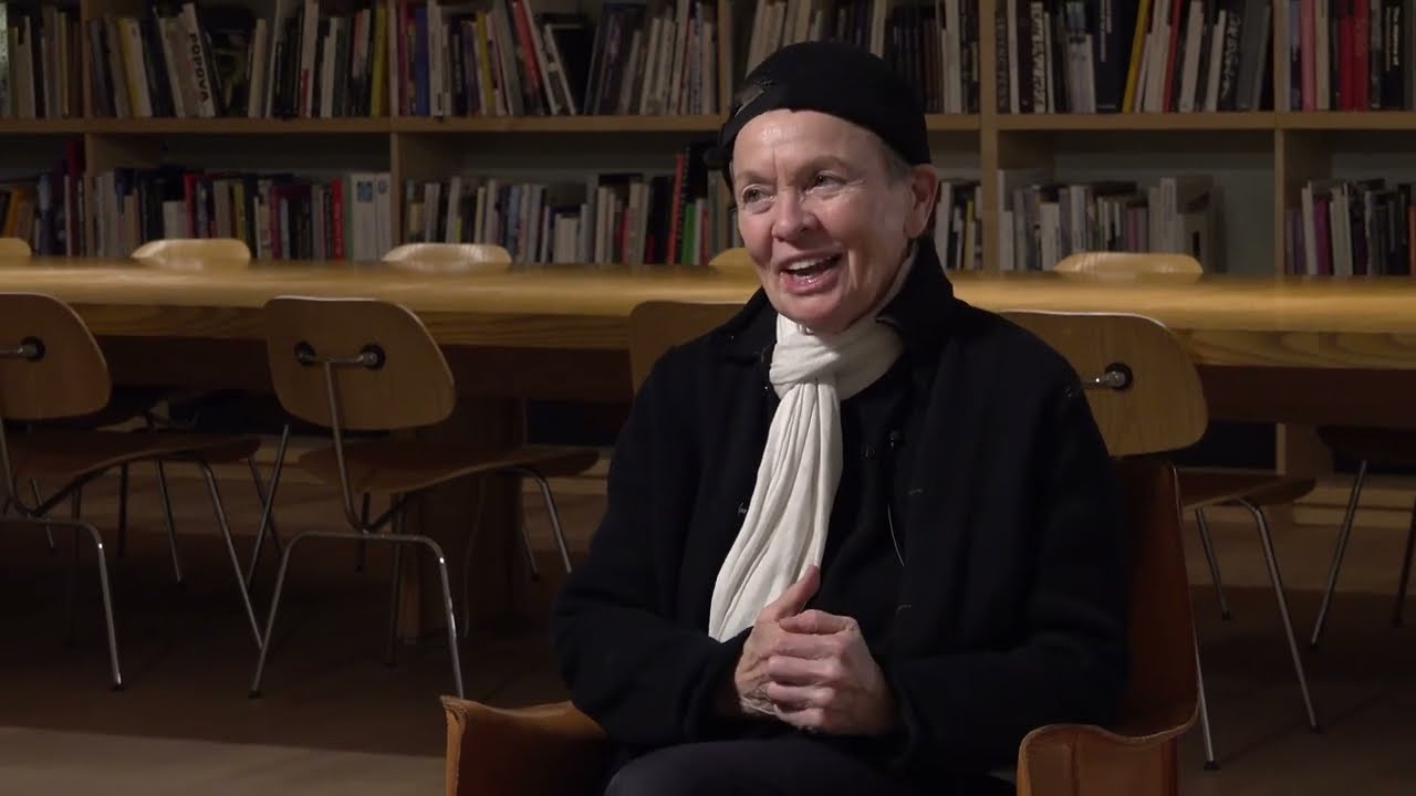 Laurie Anderson - Looking into a Mirror Sideways | Introduktion