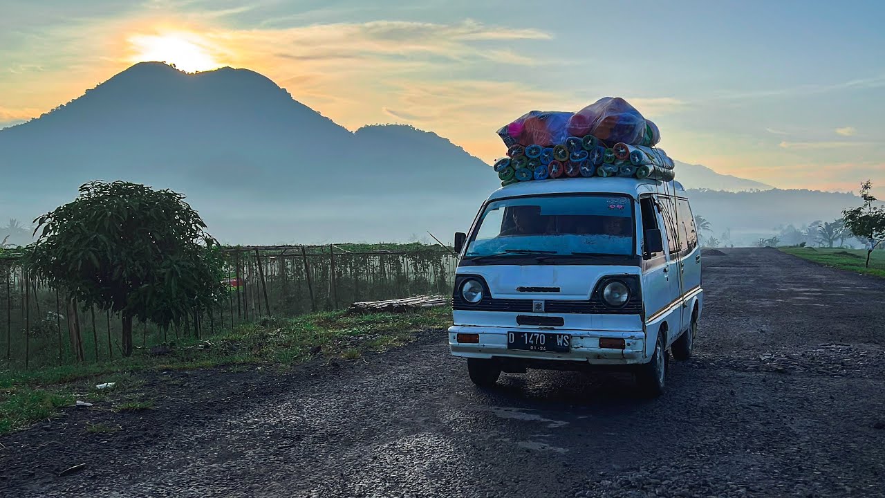 Seperti Di Lukisan, Suasana Pedesaannya Bikin Rindu Kampung Halaman. Kadungora, Garut, Jawa Barat