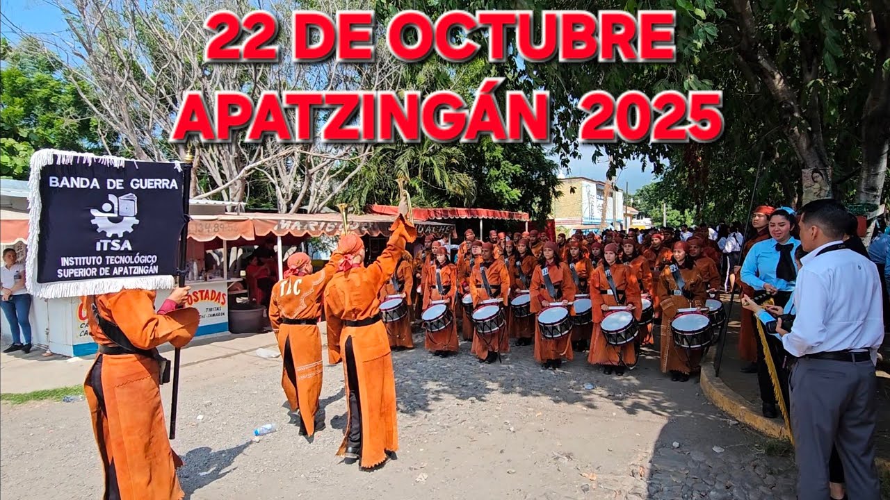 UN POCO DEL DESFILE  22 DE OCTUBRE  APATZINGÁN 2025