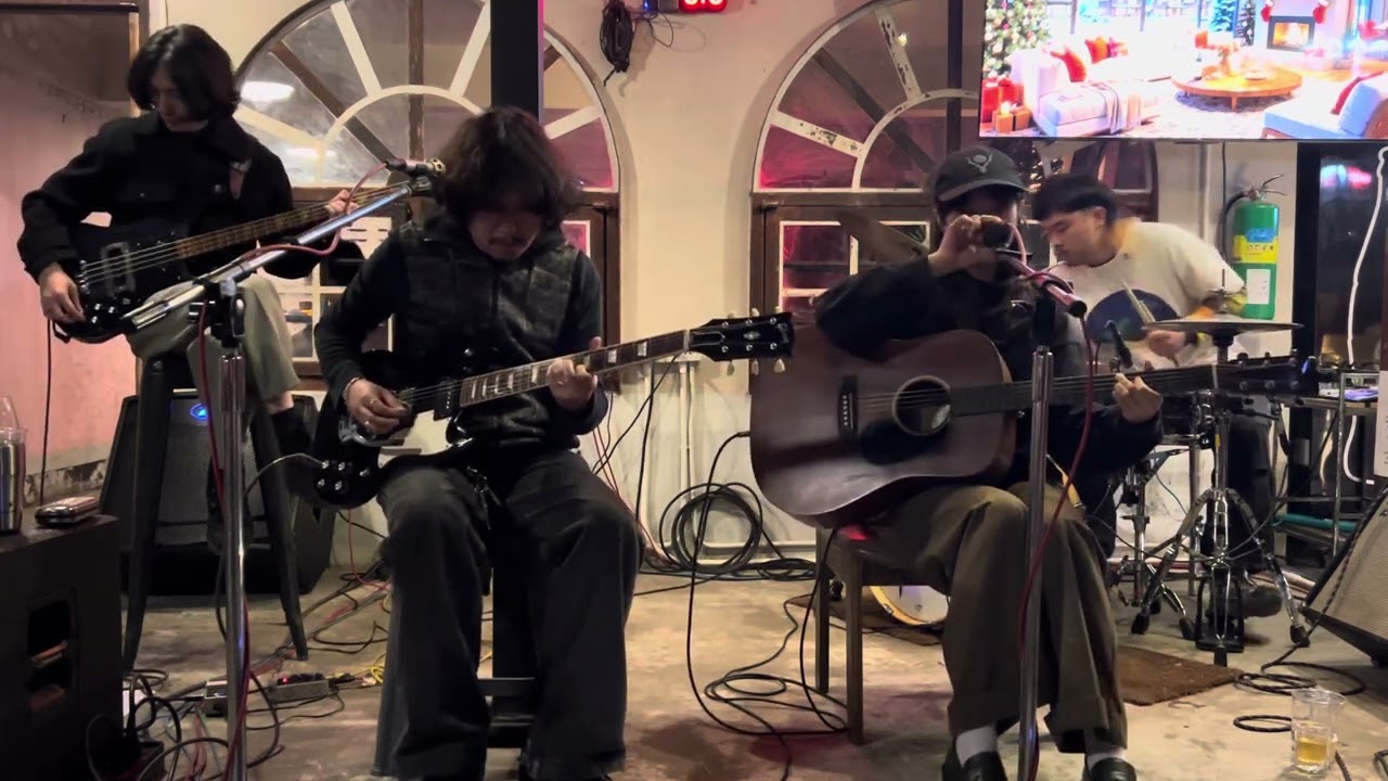 Sunday Gloaming - YONLAPA live at JUII Rooftop 1st year anniversary | Lumphun, Thailand 221224