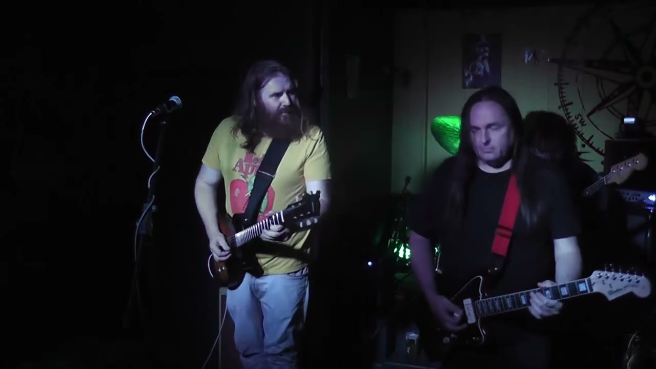 Russell Sinclair and the Smokin' Locos - Champaign and Reefer 12th Oct 2022 Plymouth Blues jam