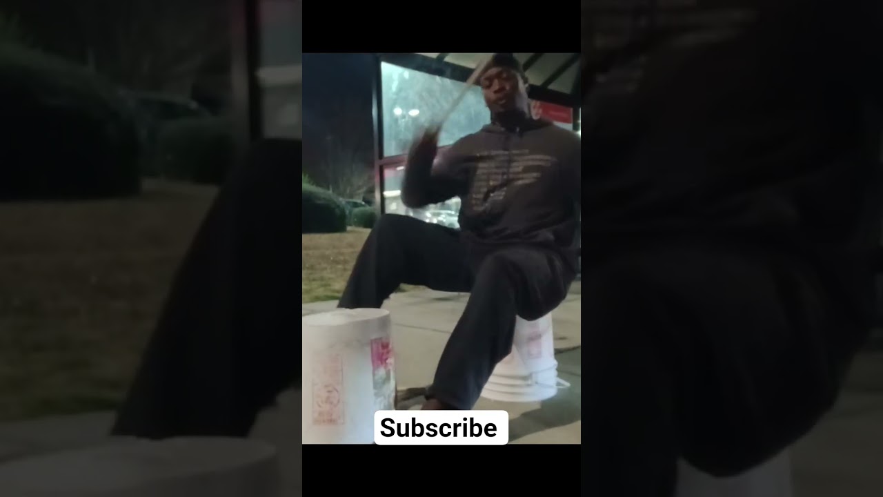 Street Drummer going crazy with fast rhythm RAW FOOTAGE!