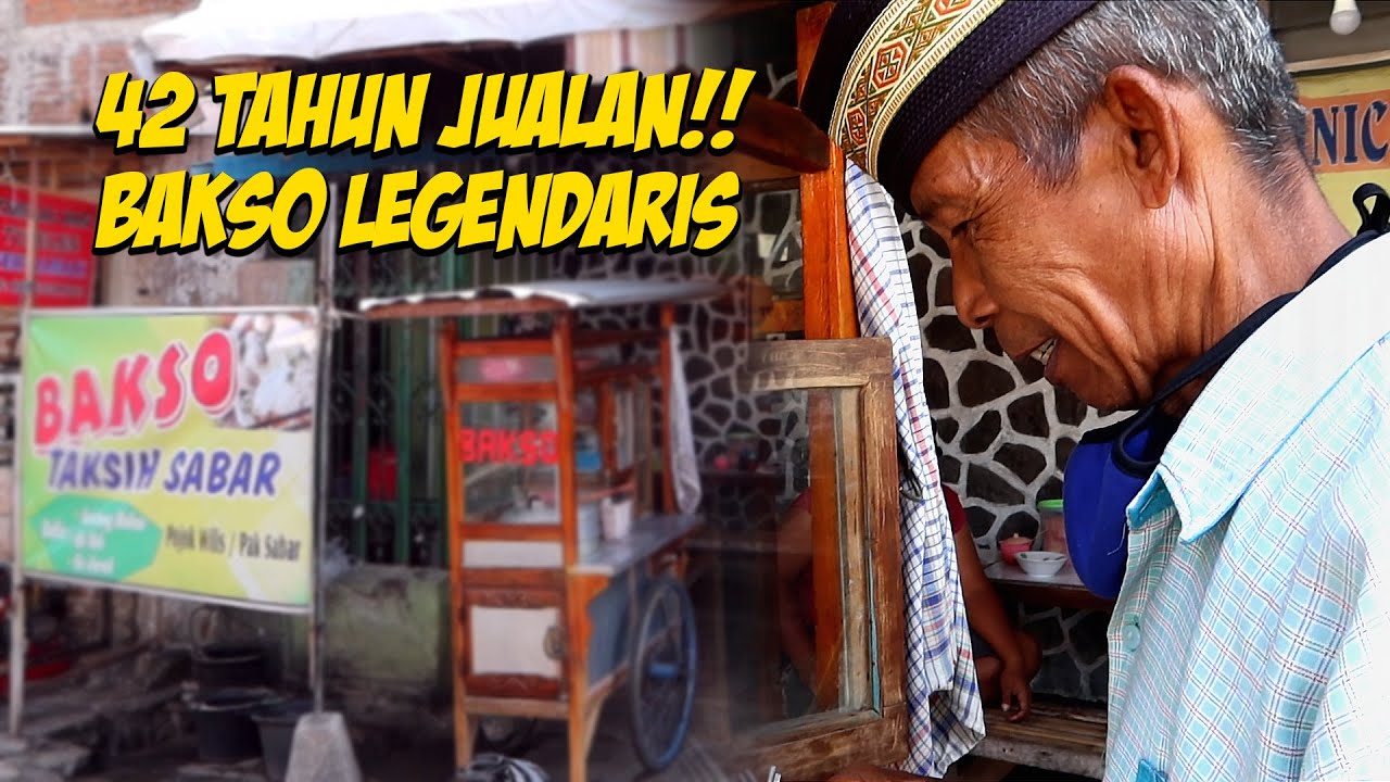 Warung Bakso legend pinggir jalan dekat Pasar Legi! Indonesia Street food