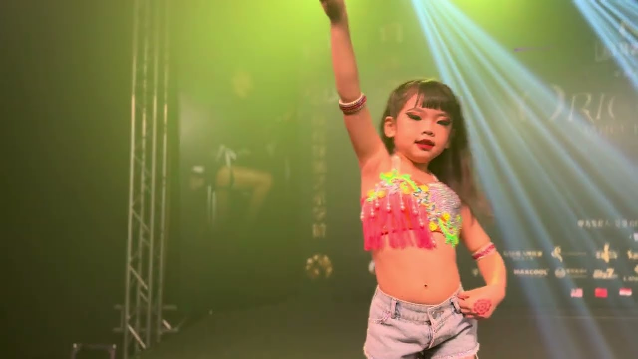 El Sawareekh - Eda Eda | Street Shaabi by Lau Ke Xin | Belly Dance Kids Competition