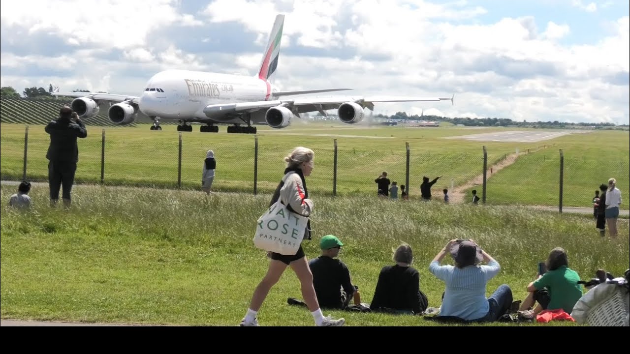 What a beautiful Sunday crowd when world’s biggest passenger jet Airbus A380 arrival’s & departure’s