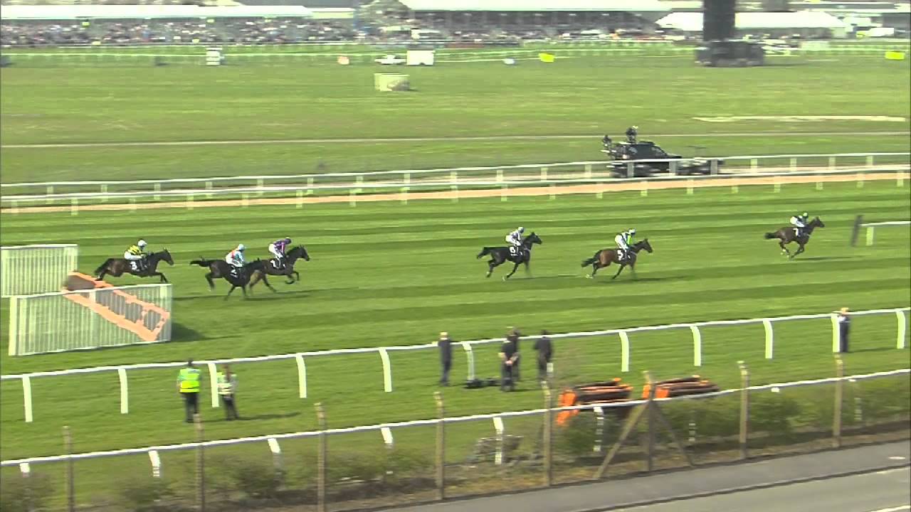2015 Doom Bar Aintree Hurdle - Jezki - Racing TV