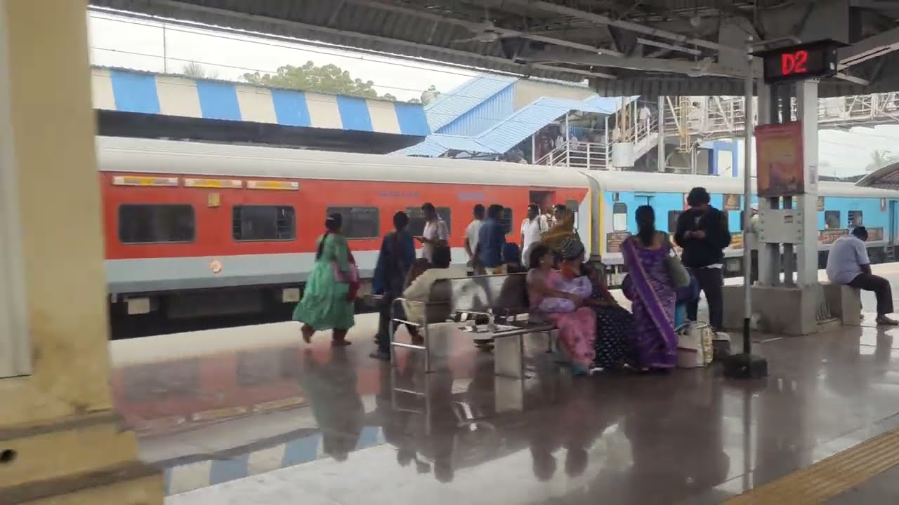 12743 విక్రమా సింహపురి అమరావతి ఎక్సప్రెస్...