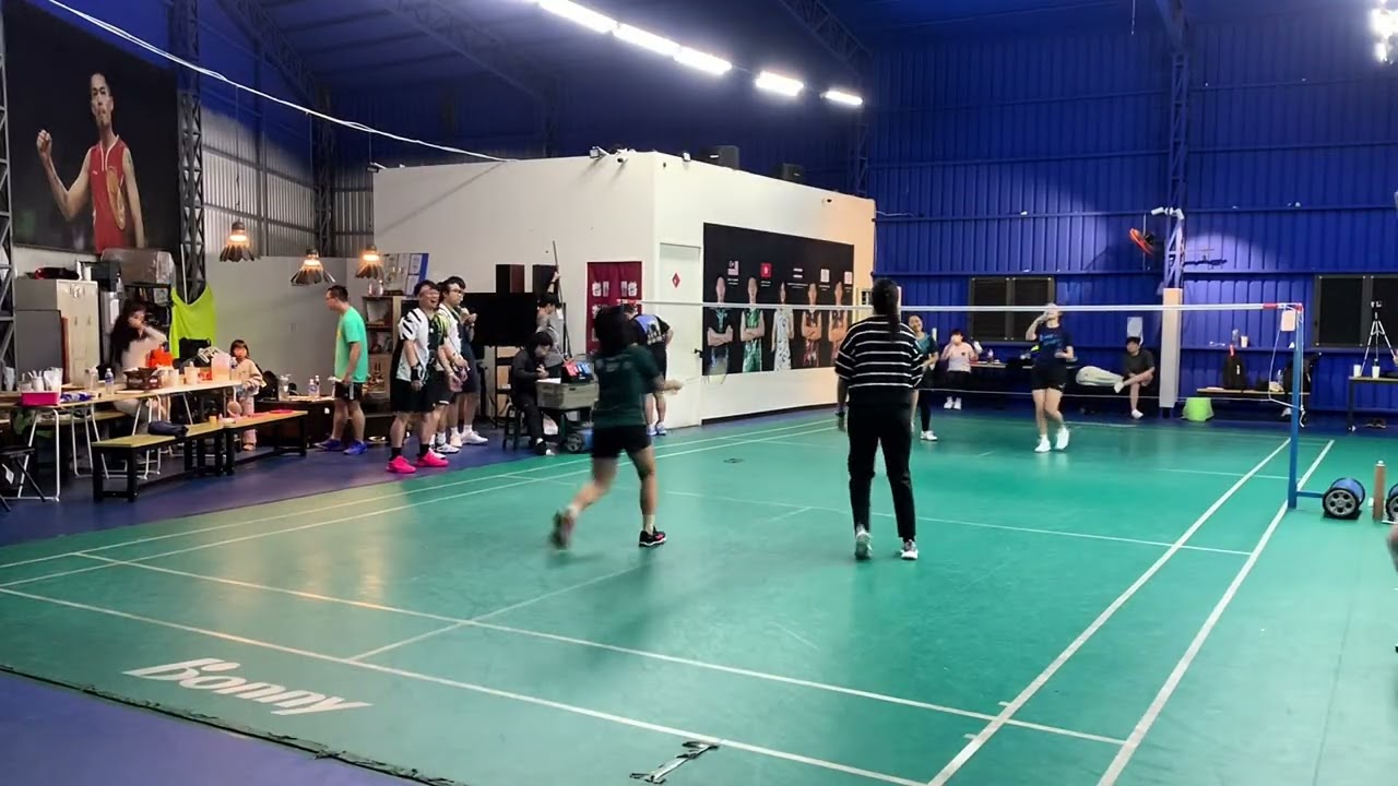 小人物羽球俱樂部 2026/1/4（日） 年終賽_團體賽_Run 2 Team A : Team B 23:31