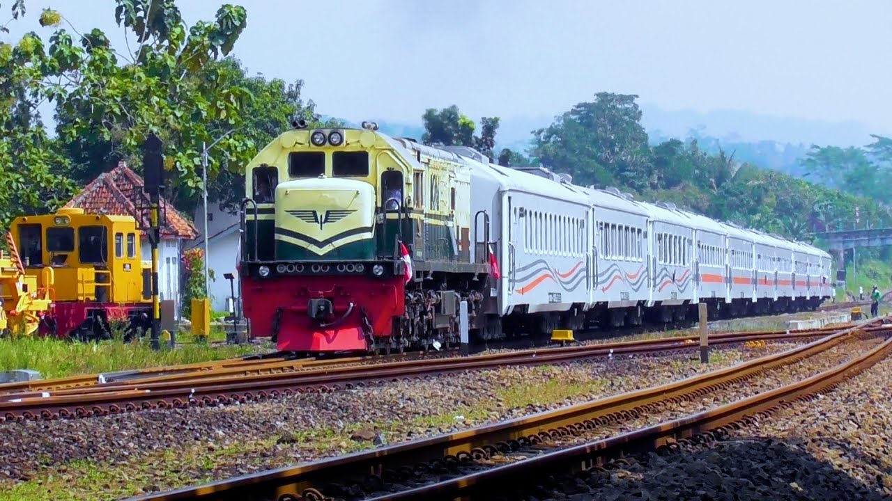 TOP‼️23 KERETA API BERKEPALA HIJAU VINTAGE LIVERY LEGEND