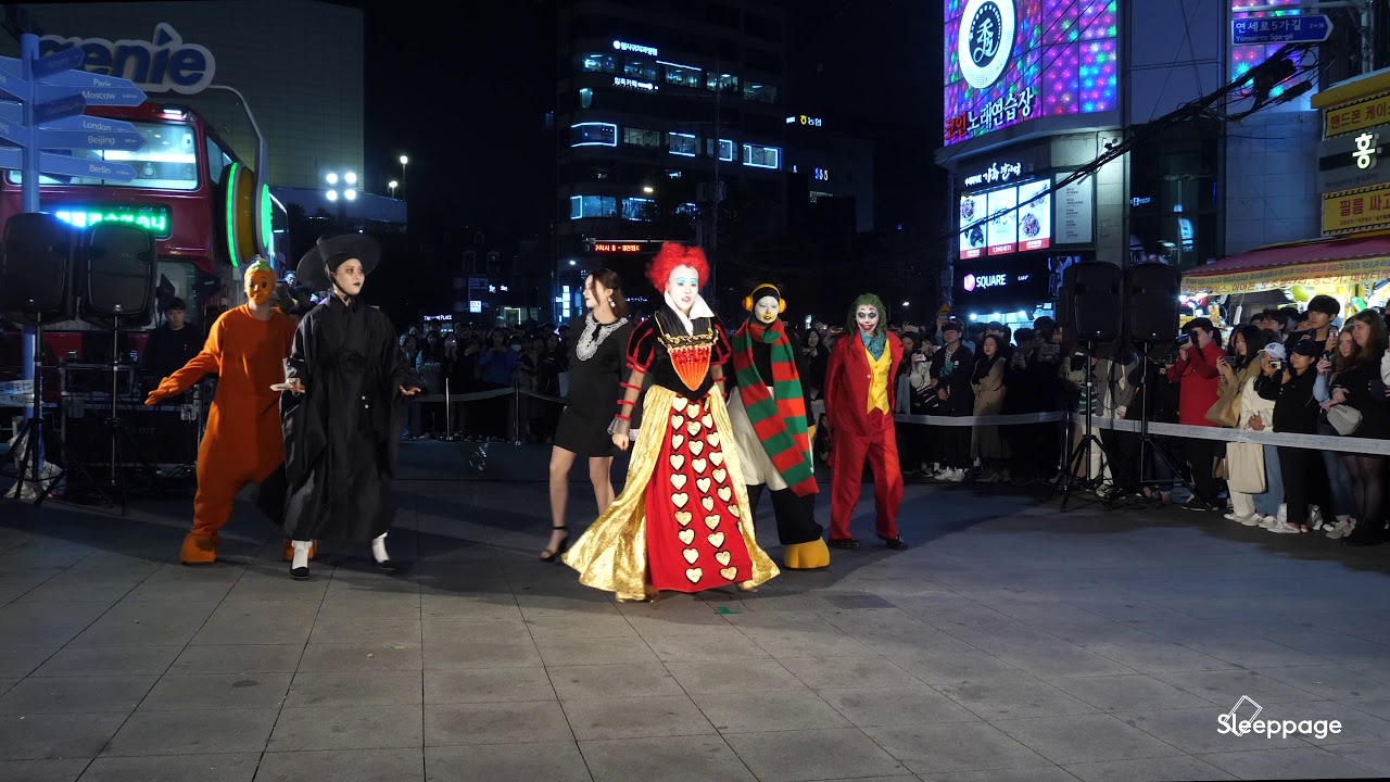 [4K] 191031 모모랜드 MOMOLAND  Full Cam @ HALLOWEEN BUSKING By Sleeppage