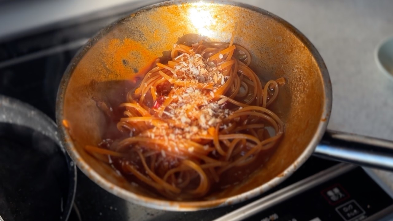 Tomato Pasta With Breadcrumbs Poor, Simple, Perfect