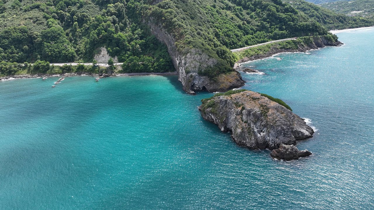 Hoynat Adası, yerli ve yabancı turistlerin ilgi odağı oldu