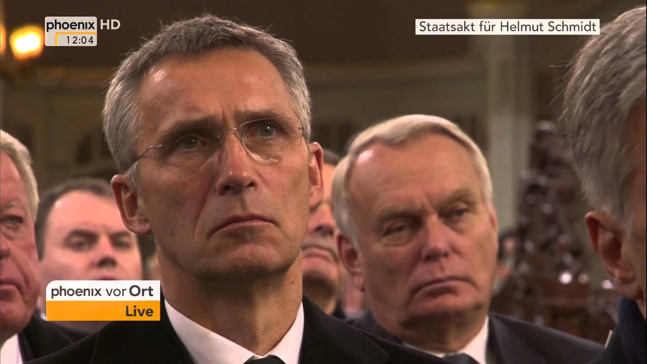 Staatsakt für Helmut Schmidt: Angela Merkel hält Rede am 23.11.2015