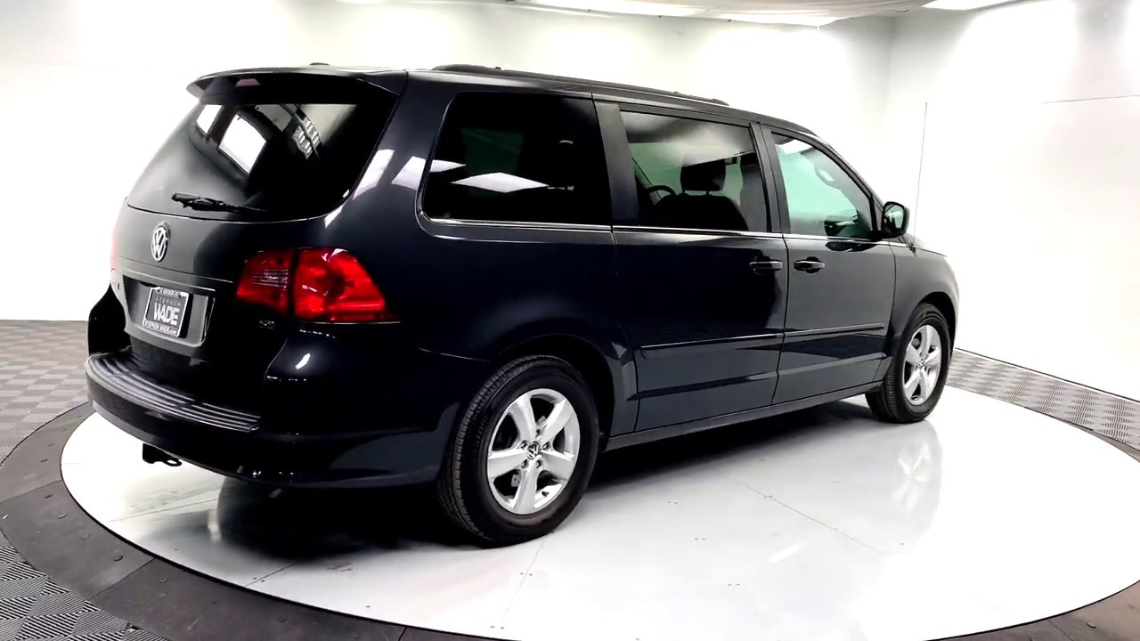 2011 Volkswagen Routan SE FWD with RSE and Navigation in Twilight Gray Metallic - CLEAN CARFAX