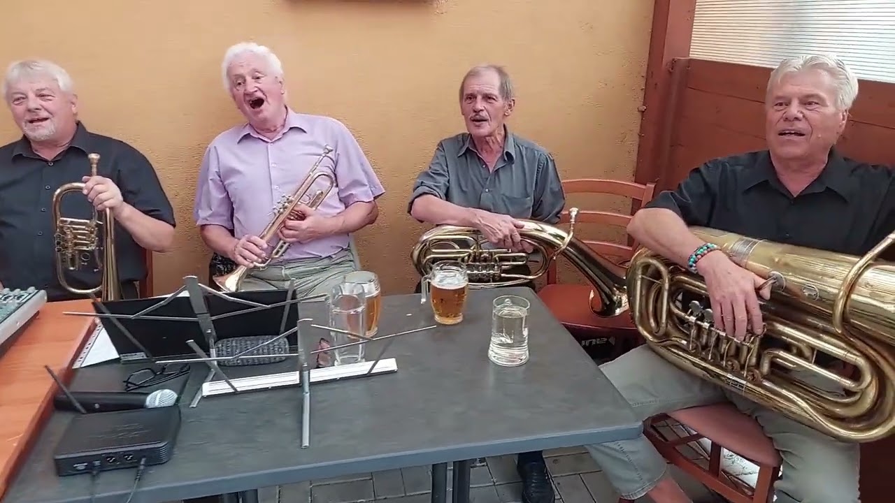Setkání s Českou dechovkou, Úmonín