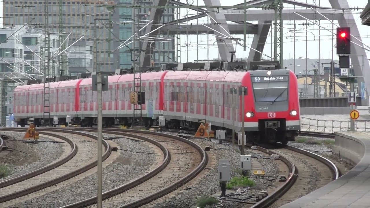 Train Traffic Jam: Regional Train + 3 Commuter Trains