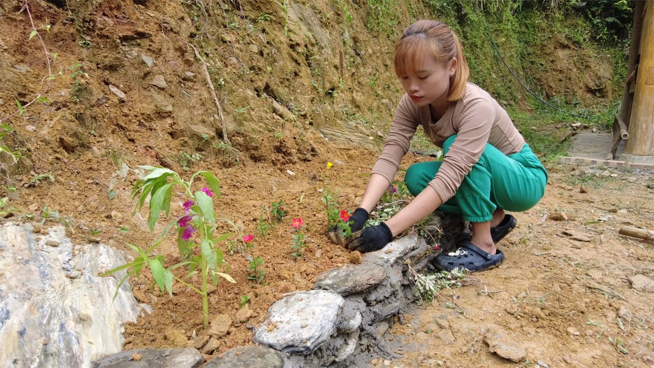 Building Life Alone In The Forest Building Farm - Build a Stone Embankment To Plant Flowers